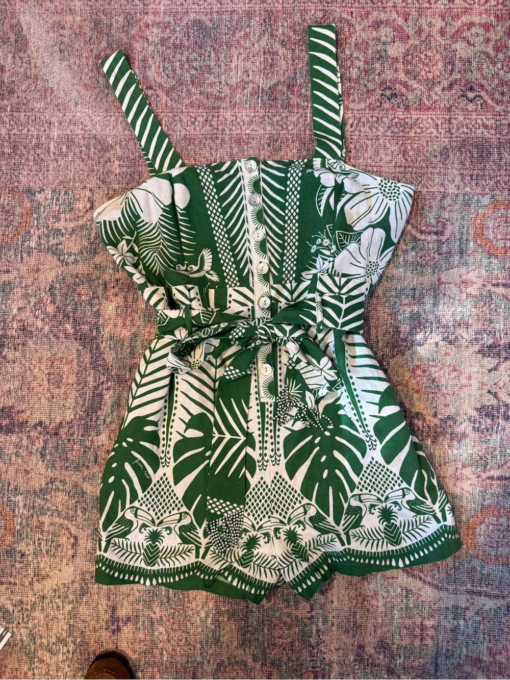 Farm Rio Macaw Elegance Green and White Romper XL Good condition - Picture 11 of 11
